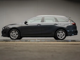 Kia Ceed Sportswagon Kia Ceed Sportswagon 1.4 T-GDi DynamicLine Sport (APPLECARPLAY,NAVI,CAMERA,PDC,CLIMATE,CRUISE,LED,SPORTSTOELEN,LM VELGEN) - afbeelding nr 1