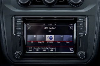 Volkswagen Caddy ACC PDC CarPlay 17