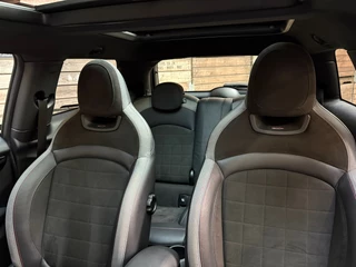 MINI Cooper Mini Mini 2.0 John Cooper Works Essential Anniversary Edi HUD LED Navi Pano - afbeelding nr 7