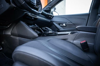 Peugeot 208 Peugeot 208 1.2 PureTech GT-Line*LED*AUTOMAAT*CARPLAY*CAMERA - afbeelding nr 37