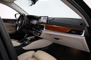 BMW 5 Serie Cruise Control, Navigatie, LEER, Panoramadak, xDrive - afbeelding nr 32