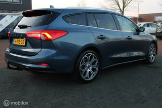 Ford Focus Ford Focus Wagon 1.0 EcoBoost 125 PK Titanium Business, Trekhaak, Stoel-stuurverwarming, 18 Inch LMV, Donker glas, Pdc voor + achter, Navi, App connect, Cruise, Clima - afbeelding nr 5