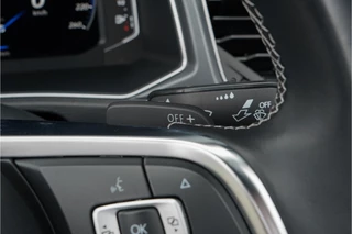 Volkswagen T-Roc Volkswagen T-Roc Cabrio 1.5 TSI R-Line ACC CarPlay Virtual Cockpit 18