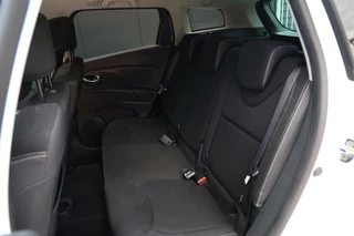 Renault Clio Renault Clio Estate TCe 90 Limited Airco Navigatie Cruisecontrol Keyless Lichtmetalen velgen NL-Auto NAP! - afbeelding nr 6