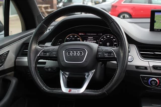 Audi Q7 Audi Q7 3.0 TDI e-tron quattro Sport / Trekhaak / Panoramadak / Camera / 21'' / Luchtvering / Leder / Bose / Getint glas / Stoelverwarming / DAB / Cruise Control - afbeelding nr 10