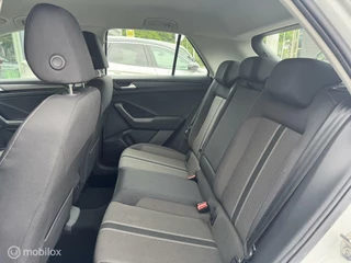 Volkswagen T-Roc Volkswagen T-Roc 1.5 TSI Style / Navigatie / Etc.. - afbeelding nr 20