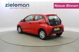 Toyota Aygo Toyota Aygo 1.0 VVT-i x-fun 5 Deurs - Airco - afbeelding nr 2