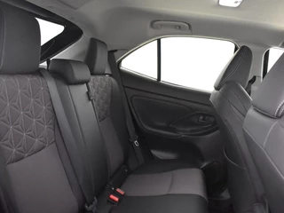 Toyota Yaris Cross Toyota Yaris Cross 1.5 Hybrid 130 Executive | Stuur en Stoelverwarming | PDC V+A | - afbeelding nr 7