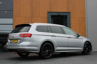 Volkswagen Passat Volkswagen Passat Variant 1.6TDI Highline Business R | Pano | Trekhaak - afbeelding nr 3