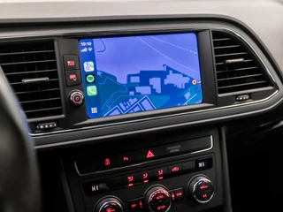 SEAT Leon 150Pk Automaat (APPLE CARPLAY, NAVIGATIE, CAMERA, CLIMATE, KEYLESS, SPORTSTOELEN, GETINT GLAS, PARKEERSENSOREN, CRUISE, LM VELGEN, NIEUWSTAAT) - afbeelding nr 27