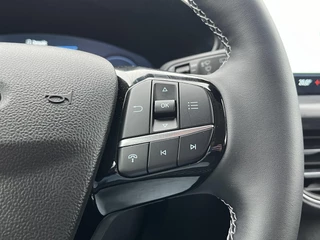 Ford Kuga Ford Kuga 2.5 PHEV Active X 243pk | Wegklapbare trekhaak | Winter Pack | AGR-stoelen | Adaptive cruise control | 2.100 kg trekgewicht - afbeelding nr 25