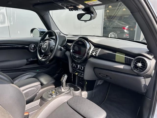 MINI Electric MINI Electric Mini Sport Leder HUD Navi+ LED H/K Camera Carplay Sfeerlicht NL-auto - afbeelding nr 5