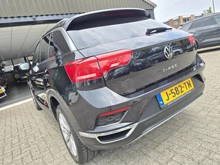 Volkswagen T-Roc Volkswagen T-Roc 1.5 TSI Sport AUTOMAAT Clima|Navi|Camera|Virtual|Nap!! - afbeelding nr 48