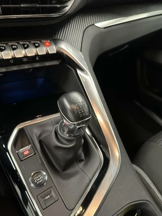 Peugeot 3008 Peugeot 3008 1.2 PureTech Allure CARPLAY CAMERA LM ECC NAVI - afbeelding nr 27