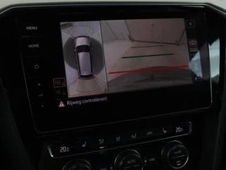 Volkswagen Passat Volkswagen Passat 1.4 TSI R Line | Trekhaak | 360 camera |  Stoelverwarming | Leder/Alcantara | Carplay | Adaptive cruise | Navigatie | Full LED | Virtual Cockpit - afbeelding nr 14