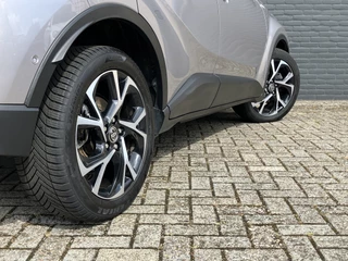 Toyota C-HR Toyota C-HR 1.8 Hybrid Team D AUT. | 1e eigenaar | navigatie | stoel/stuurverw. | camera | carplay | parkeersensoren - afbeelding nr 12