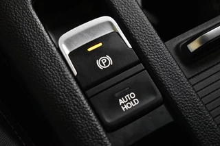 Volkswagen Passat Volkswagen Passat Variant GTE 218PK DSG HYBRID BUSINESS CAMERA/NAVI/MASSAGE - afbeelding nr 32