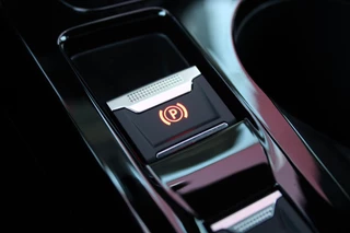 Peugeot 2008 Peugeot 2008 1.2 130PK AUTOMAAT GT PACK | ELEKTRISCH BEDIENBARE BESTUURDERSSTOEL | NAVIGATIE | FULL LED KOPLAMPEN | DRAADLOZE APPLE CARPLAY/ANDROID AUTO | ADAPTIVE CRUISE CONTROL | CAMERA VOOR + ACHTER | CLIMATE CONTROL | LICHTMETALEN VELGEN 17