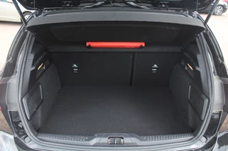 Ford Focus Ford Focus 1.0 EcoBoost Titanium Business ST-Line Camera / Navigatie / Keyless / B&O / 17'' / Stuurverwarming / DAB / Dodehoek / Cruise Control - afbeelding nr 15