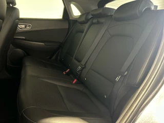 Hyundai Kona Hyundai Kona EV Premium 64 kWh | Warmtepomp | Verwarmde en geventileerde stoelen | Soh (batterijcheck) 91,8 % - afbeelding nr 21
