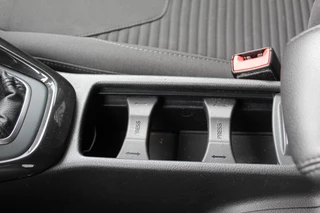 Ford Focus Ford Focus Wagon 1.0 Titanium Edition , 125pk Climate control , Navigatie , Cruise control , LED dagrijverlichting Parkeersensoren V+A , Voorruitverwarming , Sony Audio - afbeelding nr 25