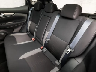 Nissan QASHQAI (PANORAMADAK, NAVIGATIE, CLIMATE, 360 CAMERA, KEYLESS, SPORTSTOELEN, GETINT GLAS, XENON, CRUISE, NIEUWE APK, NIEUWSTAAT) - afbeelding nr 15