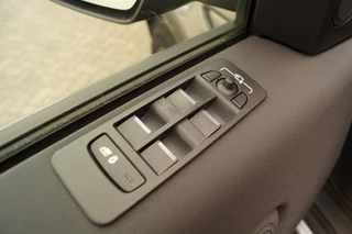 Land Rover Discovery Sport Land Rover Discovery Sport P300e 1.5 200pk HSE PHEV -LEER-PANO-ECC- - afbeelding nr 9
