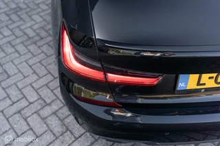 BMW 3 Serie BMW 318i M Perf | Harman Kardon | Pano | Dealer Onderhouden - afbeelding nr 16
