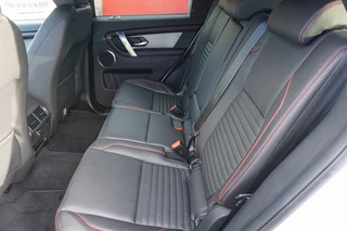 Land Rover Discovery Sport LAND ROVER Discovery Sport P300e 309pk PHEV AWD AUT R-Dynamic HSE - afbeelding nr 18