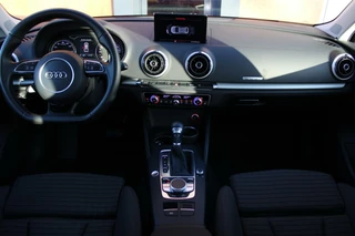 Audi A3 Audi A3 Sportback 1.4 e-tron | Pano | Adaptive Cruise | LED - afbeelding nr 4