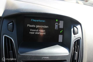 Ford Focus Ford Focus Wagon 1.5 Red Edition 18Inch/Trekhaak/NAP/Cruise - afbeelding nr 22