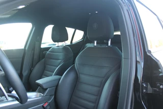 Alfa Romeo Tonale Alfa Romeo Tonale 1.5T 160PK HYbrid VELOCE | PANORAMISCH SCHUIF / KANTELDAK | LEDEREN BEKLEDING | VOORSTOELEN / STUUR VERWARMD | VOORSTOELEN GEVENTILEERD | VOORSTOELEN ELEKTRISCH VERSTELBAAR | DRAADLOOS APPLE CARPLAY / ANDROID AUTO | 360° CAMERA | AUTOMATISCH DIMMENDE BUITENSPIEGELS | 20