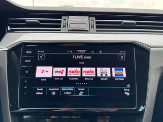 Volkswagen Passat Volkswagen Passat Variant 1.4 TSI DSG GTE TREKHAAK/360-CAMERA/MEMORY/NAVI/CARPLAY/ACC/E-KLEP - afbeelding nr 22
