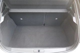 Opel Corsa Opel Corsa 1.2 GS-Sport Pano-Dak I Stuur+Stoelverwarming I Sport interieur!!! - afbeelding nr 36