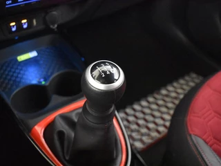 Toyota Aygo Toyota Aygo X 1.0 VVT-i MT Undercover | JBL | Parkeersensoren V+A | Stoelverwa - afbeelding nr 35