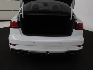 Audi A3 Audi A3 30 TFSI Sport S Line Edition | Half leder |  Full LED | Sportstoelen | Navigatie | Trekhaak | Parkeerhulp | Climate control | Cruise control | Bluetooth - afbeelding nr 9