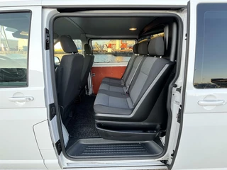 Volkswagen Transporter Volkswagen Transporter 2.0 TDI L2H1 Highline 140pk Dubbele Cabine Trekhaak/2xSchuifdeur/Cruise/Airco/Bluetooth/18