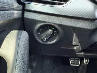 Škoda Kamiq Skoda Kamiq 1.5 TSI ACT MONTE CARLO PANORAMADAK - afbeelding nr 16