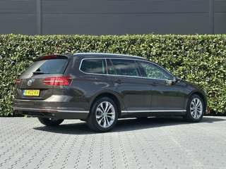 Volkswagen Passat Volkswagen Passat Variant 1.8 TSI HIGHLINE FACELIFT, PANO, NAVI, CRUISE, LEDER/ALCANTARA, ECC-AIRCO, DIGITAL, KEYLESS, ERGO-COMFORT, LICHTMETAAL 17