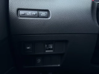 Nissan QASHQAI Nissan QASHQAI 1.2 N-Connecta | Navigatie | 360° camera | 18