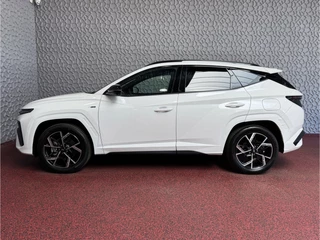 Hyundai Tucson Hyundai Tucson NIEUWE AUTO 1.6 T-GDI PHEV 252PK 4WD N-LINE SKY PANO. 360.CAMERA ELEK.KLEP ELEK.STOEL/GEHEUG.VERWARMD SUBWFR 19''LMV ZWARTE HEMEL HEADUP STOELKOELING STUURVERW. PLUG IN HYBRIDE - 5 JAAR GARANTIE - afbeelding nr 78