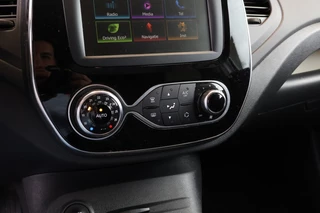 Renault Captur Renault Captur 0.9 TCe Limited - Sensoren achter - Navi - Cruise control - afbeelding nr 23