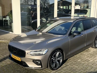 Volvo V60 Volvo V60 2.0 T4 R-Design 19''+STANDKACHEL+TREKH+H&K+CARPLAY - afbeelding nr 10