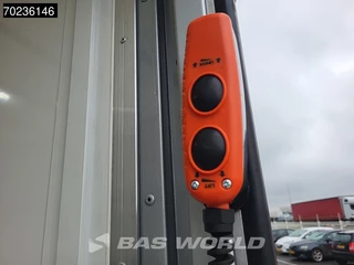Iveco Daily Iveco Daily 35C18 2025 MODEL Automaat 1000kg Laadklep ACC Navi Airco Zijdeur Bakwagen Meubelbak Koffer 22m3 Airco - afbeelding nr 19