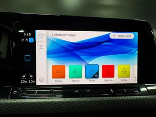 Volkswagen Golf Volkswagen Golf 1.0 eTSI DSG R-Line, Navi, Apple Carplay, Cam, ACC, Target Blue Eye, PDC, Private Glas, Voll Led - afbeelding nr 17