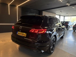 Volkswagen Touareg Volkswagen Touareg 3.0 TSi 4MOTION R PANO 360 462pk - afbeelding nr 48
