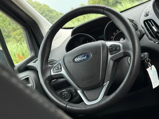Ford Tourneo Courier Ford Tourneo Courier 1.0 Titanium - Panther Black - Navigatie/LMV/Clima - afbeelding nr 19
