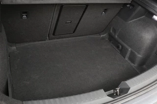 SEAT Leon SEAT Leon 1.0 TSI FR Launch Edition | Carplay |  Stoel & stuurverwarming | Adaptive cruise | Camera | Full LED | Keyless | Navigatie | Park Assist - afbeelding nr 9