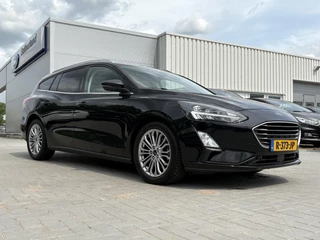 Ford Focus Ford Focus Wagon 1.0 EcoBoost Titanium Wagon | Winter Pack | Adaptive cruise control | Camera | Navigatie | 17 inch | Reservewiel - afbeelding nr 6