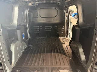 Ford Transit Courier Ford E-Transit Courier Limited 44 kWh 136pk | Ford Voorraad | Driver Assistance Pack | Laadvloerbescherming | Trekhaak | LED Laadruimteverlichting - afbeelding nr 15